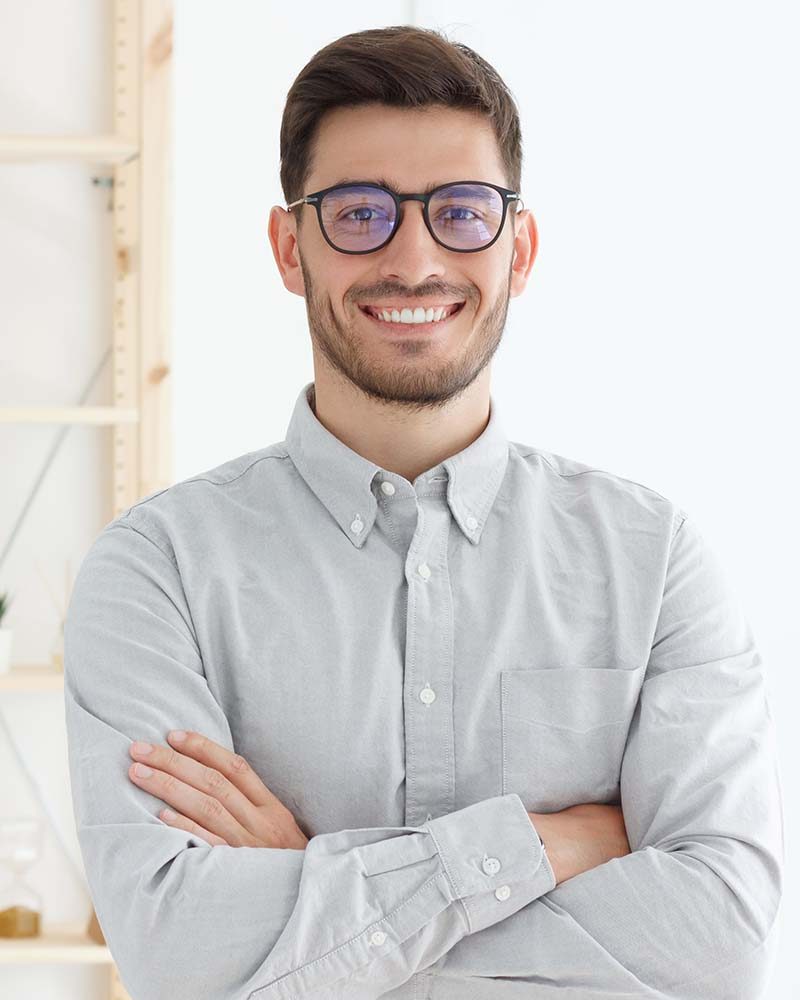 portrait-of-young-business-man-wearing-gray-shirt-36WVTMR.jpg